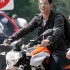 Taylor Lautner ze Zmierzchu na motocyklu - na sprzegle Taylor Lautner Aprilia Shiver