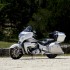 Podrozujesz motocyklem Ten sprzet zwali Cie z nog - 2 IND-MY18-Roadmaster-White-Silver-PGA-Hero 0195 preview