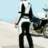 Jak wygladala motocyklowa moda na przestrzeni ostatnich 30 lat - Kombinezon FLM Tech 2010 dla kobiet