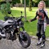 films - Husqvarna Svartpilen 125 i Karolina Was sprawdzamy duzy motocykl dla osob bez prawa jazdy kat A