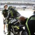 Amerykanska runda motocyklowego grand prix zdjecia z Indy GP 2012 - Crutchlow pitstop