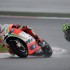 Grand Prix Malezji 2012 motocykle w deszczu - Hayden z przodu