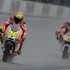 Grand Prix Malezji 2012 motocykle w deszczu - Valentino Rossi wejscie w zakret