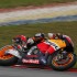 Grand Prix Malezji 2012 motocykle w deszczu - dol silnika