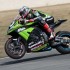Walka o mistrzostwo Superbike na torze w Portugalii fotogaleria - wheelie Kawasaki