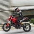 Gigantyczna galeria Ducati Hypermotard - na miescie