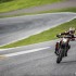 Gigantyczna galeria Ducati Hypermotard - stawia na kolo
