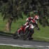 Gigantyczna galeria Ducati Hypermotard - zielone tlo