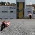 MotoGP na torze Sepang zdjecia z wyscigu - Wyjscie z zakretu Grand Prix Malezji