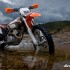 Offroadowe motonowosci KTM fotogaleria - nowe ktm 2014 w rzece