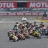 MotoGP na torze Motegi fotogaleria z Japonii - moto2 start do wyscigu