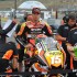MotoGP na torze Motegi fotogaleria z Japonii - skoncentrowany aleix espargaro