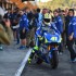 Testy MotoGP 2015 w Walencji fotogaleria - aleix espargaro wyjezdza na tor suzuki motogp