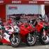World Superbike Imola wyscigi widziane przez obiektyw - Parking Ducati