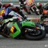 World Superbike Imola wyscigi widziane przez obiektyw - Wypadek na torze Caruso