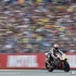 MotoGP na torze Assen w obiektywie blisko 100 zdjec - aprilia hamowanie assen tt 2015