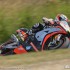MotoGP w Brnie galeria zdjec - aprilia zakret motogp brno