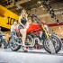 Mega galeria z targow motocyklowych Intermot 2016 - Hostessa ducati