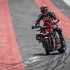 Ducati Streetfighter V4 220 KM i V4 w pieknym nakedzie z Bolonii - MY20 DUCATI STREETFIGHTER V4 S AMBIENCE 01 UC101665 Mid
