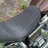 Custom HD Dyna Super Glide perelka ze stajni customowego guru - 16 Harley Davidson Dyna Super Glide Custom siodlo