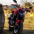 Najnowsze Ducati Monster w tescie i wspolczesna Wonder Woman - 12 Ducati Monster Plus 2021 przod