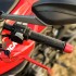 Najnowsze Ducati Monster w tescie i wspolczesna Wonder Woman - 15 Ducati Monster Plus 2021 manetka