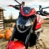 Najnowsze Ducati Monster w tescie i wspolczesna Wonder Woman - 17 Ducati Monster Plus 2021 reflektor