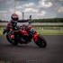 Testy prasowe Ducati Monster 2021 galeria zdjec - 17 Testy prasowe Ducati Monster 2021