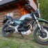 Majowka z Moto Guzzi V85 TT To przyjaciel z aspiracjami na wiecej - 02 Moto Guzzi V85 TT 2022 dom z bala