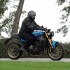 Yamaha XSR900 test motocykla - 03 Yamaha XSR900 na drodze