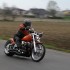 Harley Davidson Softail Jarka ze sprezarka Magna Charger - 03 Harley Davidson Softail custom na ulicy