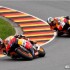 Dominacja Hiszpanow podczas niemieckiej rundy MotoGP zdjecia - pedrosa vs stoner sachsenring