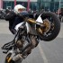 Grupa FRS stunt pod galeria Revia - Motocyklowy stunt Lukasz Belz