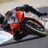 Inauguracja sezonu wyscigowego World Superbike 2012 wyspa Phillipa w obiektywie - Biaggi na kolanie