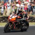 Inauguracja sezonu wyscigowego World Superbike 2012 wyspa Phillipa w obiektywie - Biaggi opony