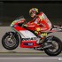 Moto GP Katar 2012 zdjecia z wyscigu - Rossi wheelie