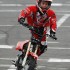 StuntGP zdjecia z finalowych przejazdow - Eryk Niemczyk dziecko na motocyklu