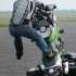 Stunt majowka Broczyno 2012 bogactwo - Groszek rozjezdza motocykl Raptownego