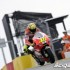 Wyscigowy weekend na Motorland Aragon - Rossi na hamowaniu