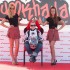 Zawody zrecznosciowe w Radomiu Gymkhana okiem fotografa - blondynka na fotelu Honda Gymkhana Radom 2012