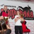Zawody zrecznosciowe w Radomiu Gymkhana okiem fotografa - dziewczyny z pucharami Honda Gymkhana Radom 2012