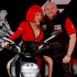 Zlot Ducati Jarocin 2012 - Frencci i dziewczyna na motocyklu