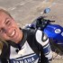 Pytanie na sniadanie kobiety na motocyklach - kobieta na motocyklu