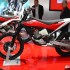 Husqvarna TC449 i TE449 blizniacze offroadowki - Husqvarna TE449 2011 lewy bok