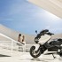 Yamaha T-Max 2012 nowe szaty krola - biale malowanie architektura