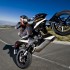 10 najlepiej idacych na kolo motocykli - 690 Duke wheelie