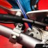 Ustawienie zawieszenia w motocyklu enduro dla opornych - Znacznik na regulatorze napiecia widelca