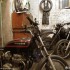 Nostalgiczny garaz motocyklowy na Woli - 86gear warsztat