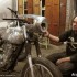 Nostalgiczny garaz motocyklowy na Woli - Christian Boosen 86gear warsztat