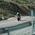 Bariery przy drogach ochraniaja czy zabijaja - W wielu krajach swiata tak wyglada jazda po gorskich i kretych drogach Hiszpania